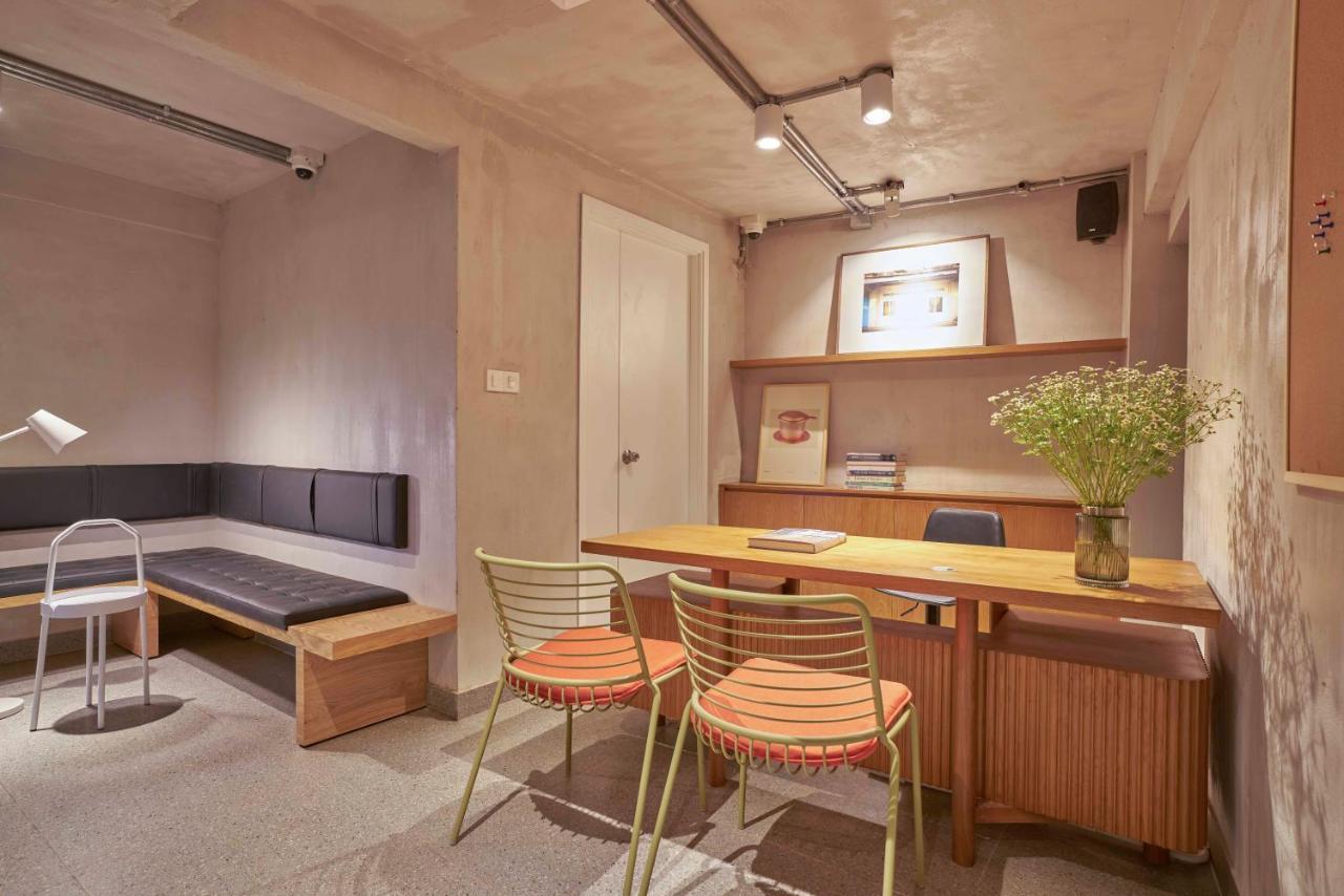 Express By M Village Pham Ngu Lao Ho Chi Minh City Exterior photo